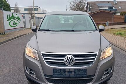 VW Tiguan 144.000 km 5.699 &euro; Düsseldorf 40233