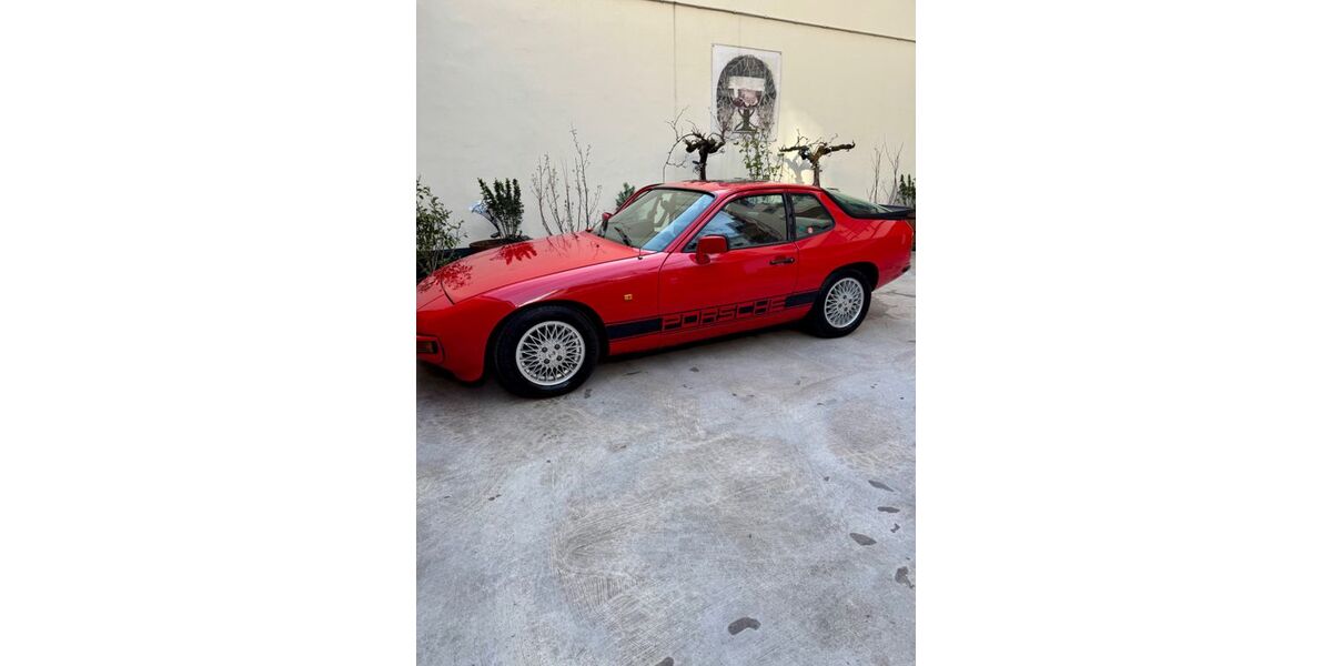 Porsche 924 80.348 km 8.900 &euro; Düsseldorf 40211