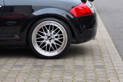 Audi TT 118.000 km 10.990 &euro; Solingen 42719