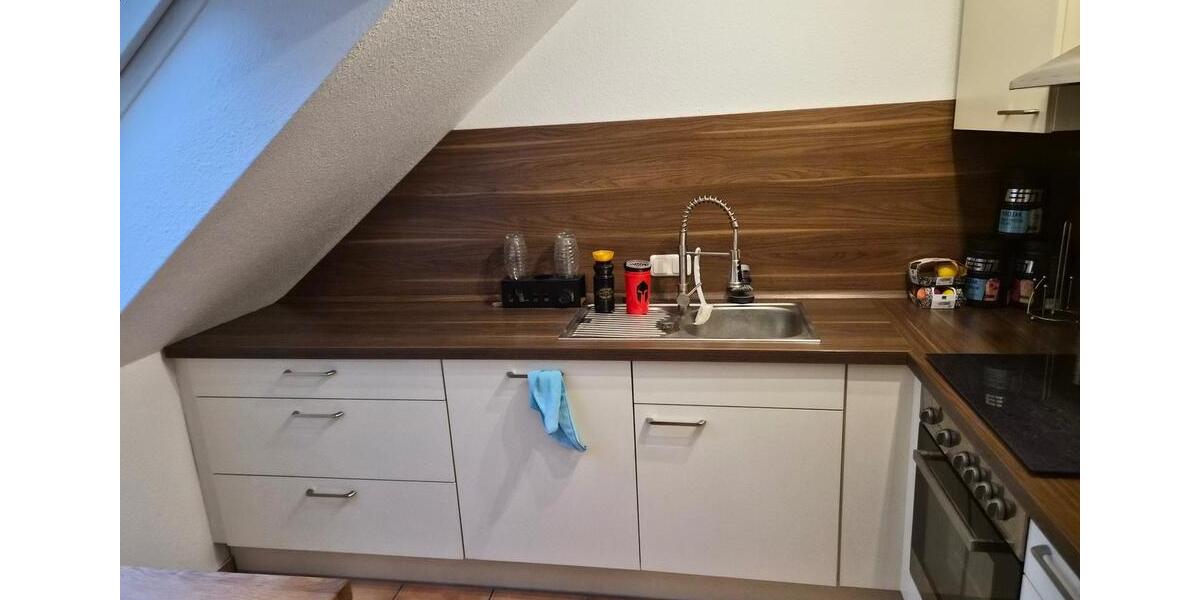 Dachgeschoßwohnung Gelsenkirchen Gelsenkirchen-Mitte - 2.5 Zimmer, 52 m&sup2;, 438&euro; | Angebot:25541294