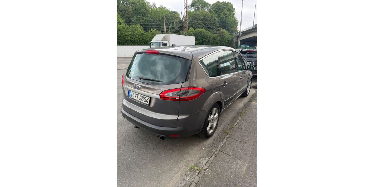 Ford S-Max 150.000 km 7.750 &euro; Wuppertal 42277