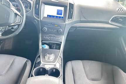 Ford S-Max 222.000 km 12.750 &euro; Düsseldorf 40227