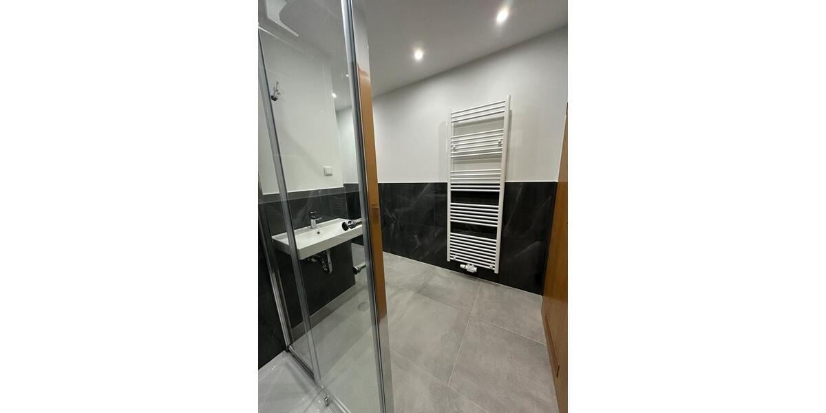 Etagenwohnung Düsseldorf Düsseltal - 2 Zimmer, 68 m&sup2;, 1.400&euro; | Angebot:25957360