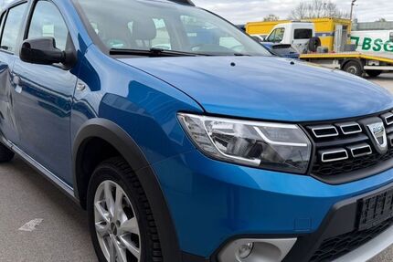 Dacia Sandero 120.000 km 5.950 &euro; Wuppertal 42389
