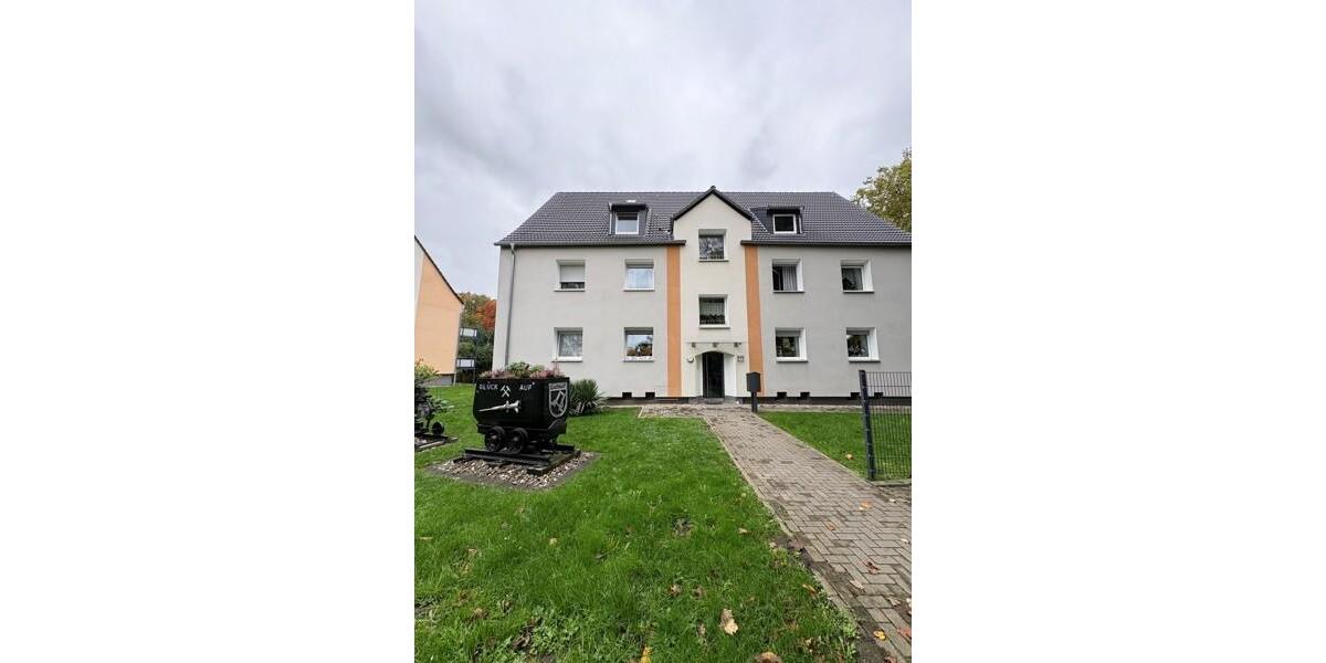 Dachgeschoßwohnung Essen Stadtbezirk V - 2.5 Zimmer, 56 m&sup2;, 559&euro; | Angebot:24268850