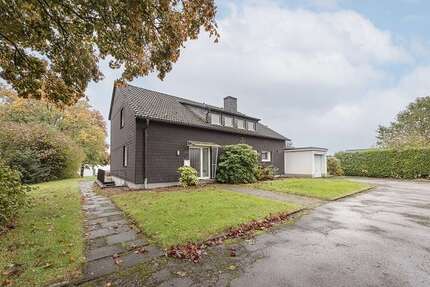 Haus Ennepetal - 7 Zimmer, 220 m&sup2;, 329.000&euro; | Angebot:25025398
