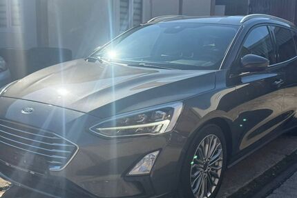 Ford Focus 203.000 km 8.490 &euro; Hattingen 45525