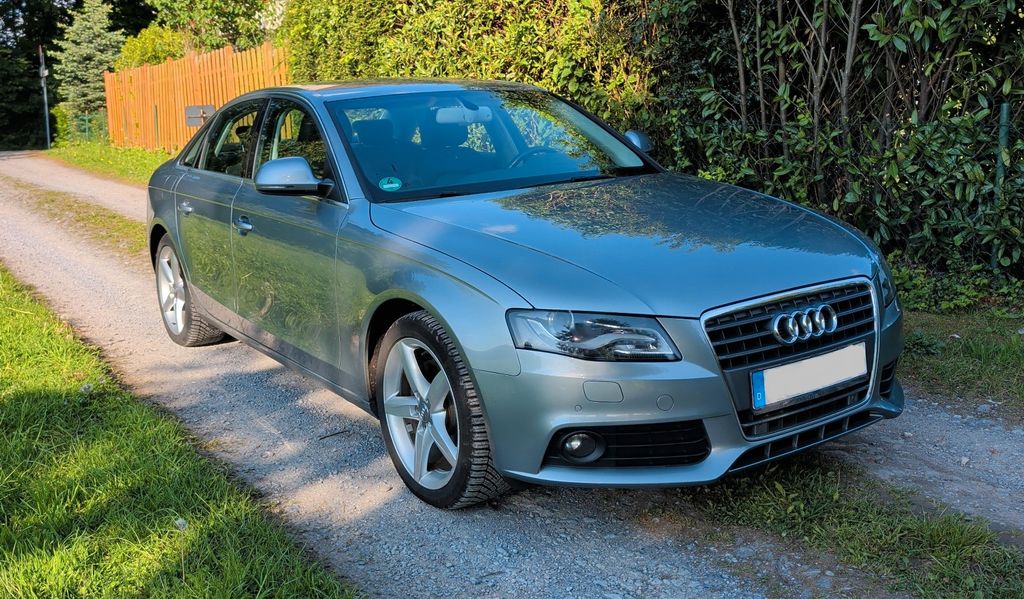 Audi A4 177.000 km 7.350 &euro; Düsseldorf 40599