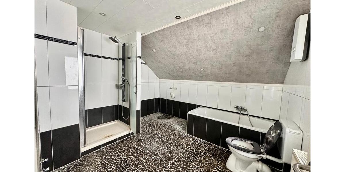 Etagenwohnung Mülheim an der Ruhr Broich - 4.5 Zimmer, 90 m&sup2;, 990&euro; | Angebot:26615955