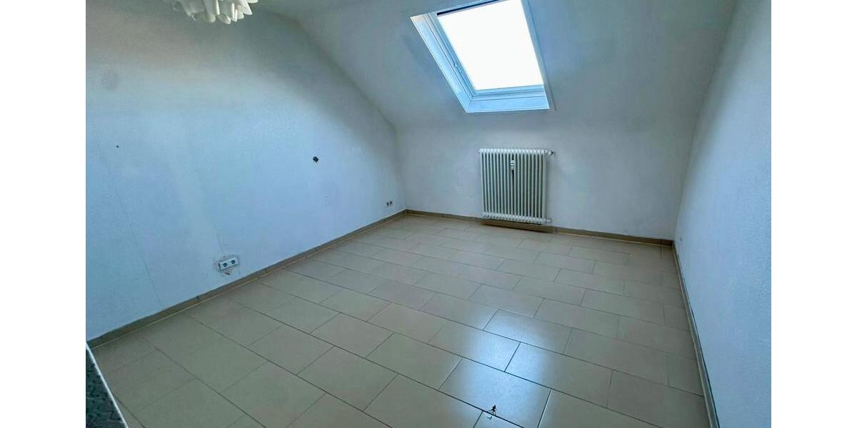 Etagenwohnung Solingen Wald - 4 Zimmer, 115 m&sup2;, 1.150&euro; | Angebot:25930808