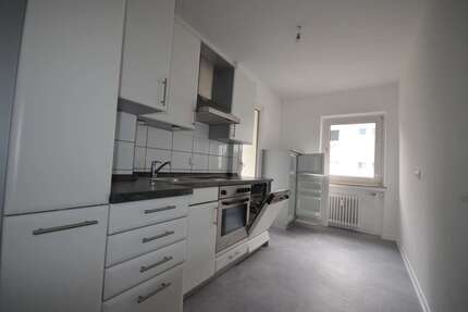 Wohnung Düsseldorf Niederkassel - 2 Zimmer, 83 m&sup2;, 1.450&euro; | Angebot:27258563