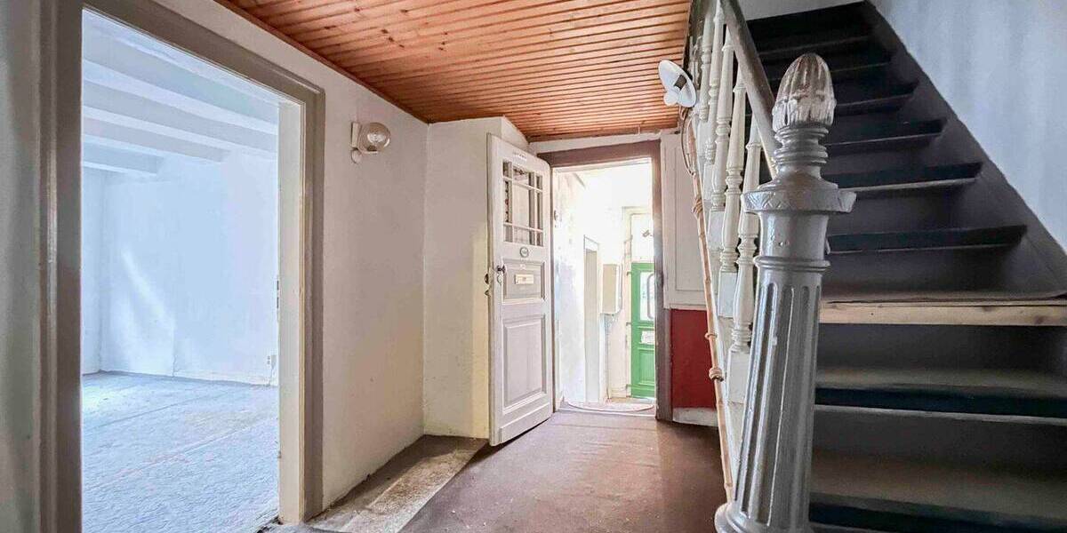 Einfamilienhaus Solingen Gräfrath - 6 Zimmer, 108 m&sup2;, 160.000&euro; | Angebot:26080887
