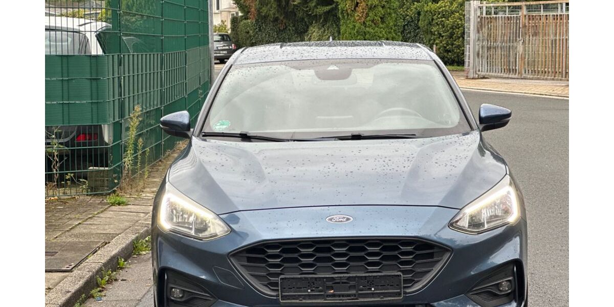 Ford Focus 242.734 km 8.499 &euro; Essen 45276