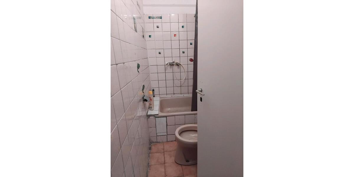 Dachgeschoßwohnung Bochum Bochum-Mitte - 4 Zimmer, 47 m&sup2;, 500&euro; | Angebot:26620057