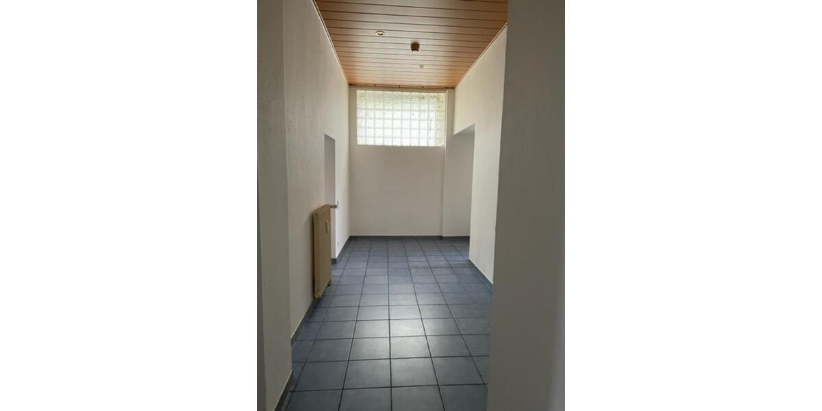 Erdgeschoßwohnung Wuppertal Unterbarmen - 3 Zimmer, 100 m&sup2;, 800&euro; | Angebot:23904688