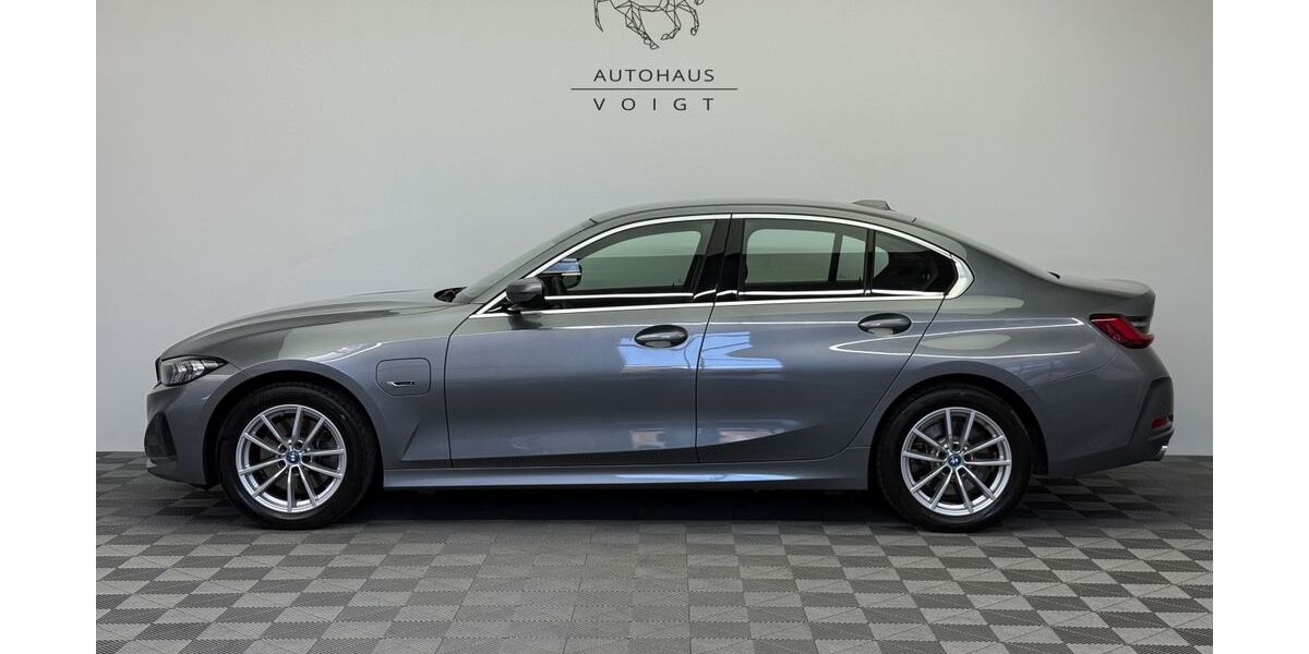 BMW 320 59.436 km 26.890 &euro; Radevormwald 42477