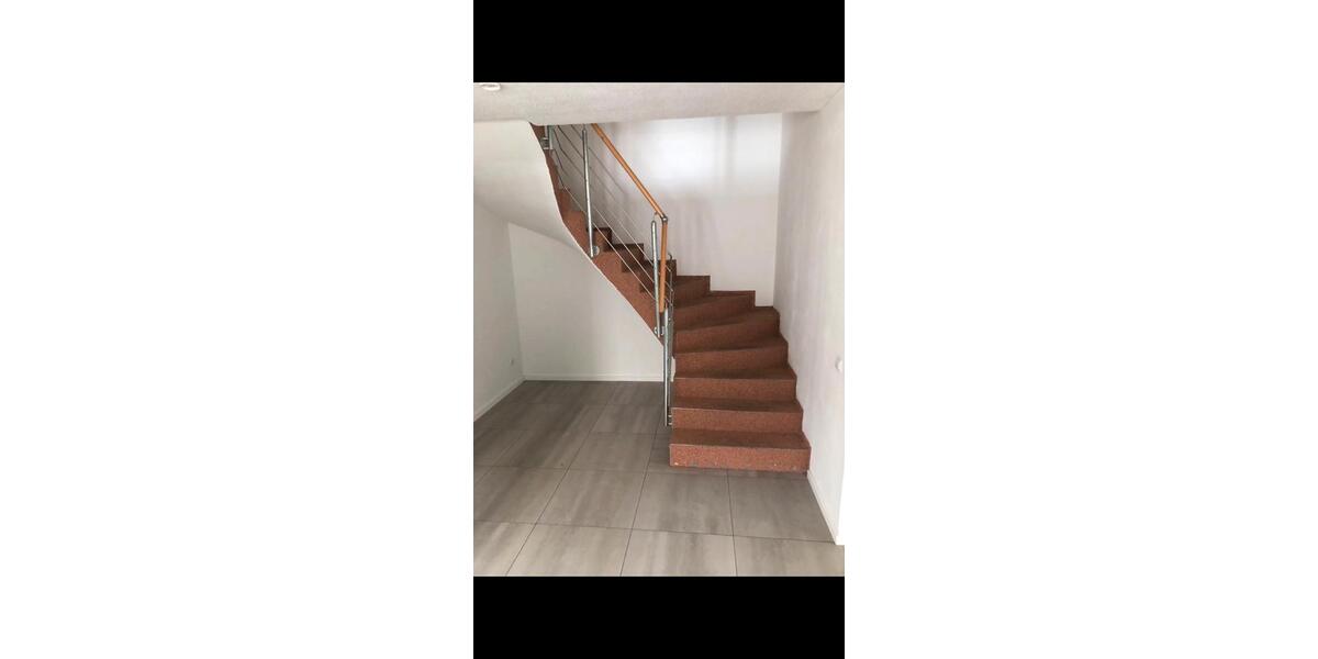 Maisonettenwohnung Velbert Pöthen - 3 Zimmer, 103 m&sup2;, 1.000&euro; | Angebot:26638389