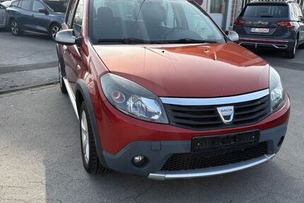 Dacia Sandero 59.690 km 4.700 &euro; Hilden 40721