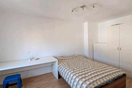 Wohnung Düsseldorf Derendorf - 2 Zimmer, 45 m&sup2;, 900&euro; | Angebot:26459569