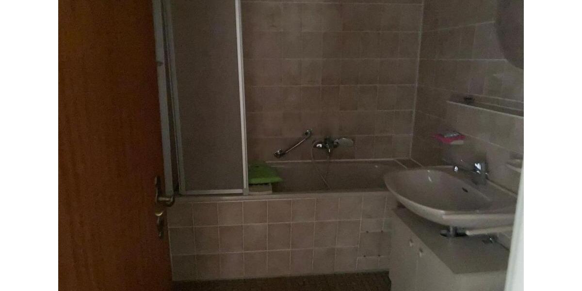 Erdgeschoßwohnung Düsseldorf Stadtbezirk 9 - 1 Zimmer, 40 m&sup2;, 700&euro; | Angebot:26613560