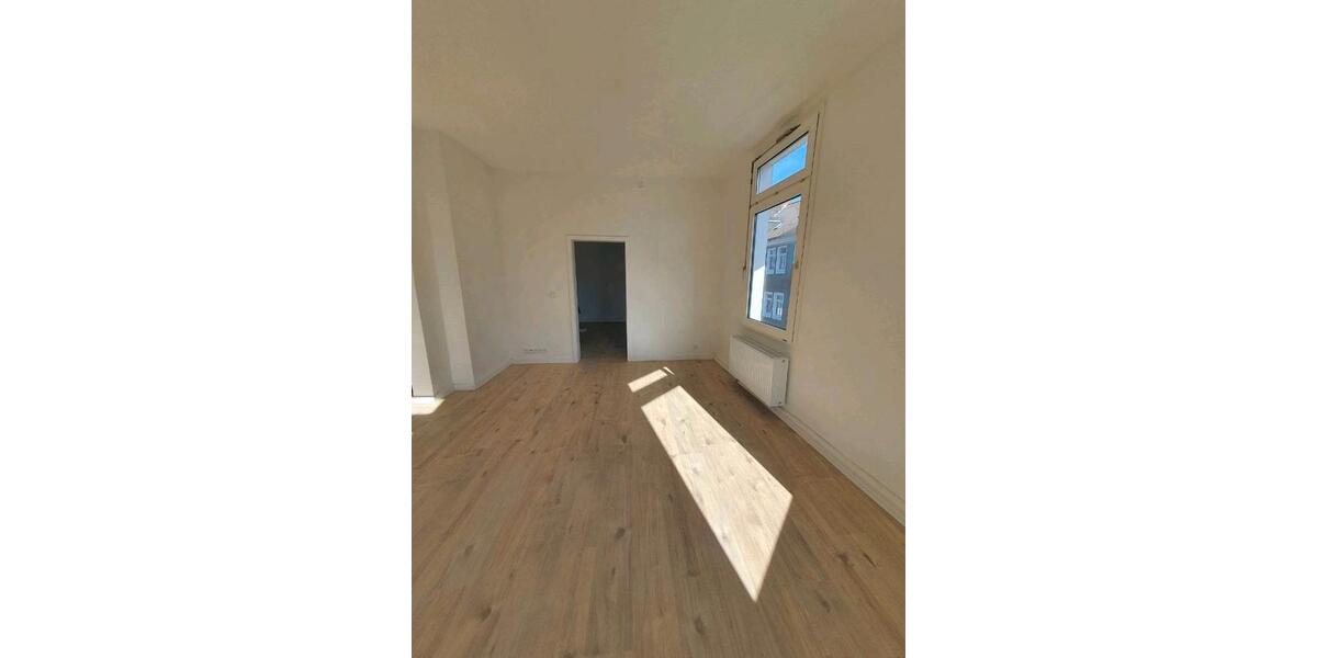 Etagenwohnung Wuppertal Gemarkung Langerfeld - 2 Zimmer, 67 m&sup2;, 85.000&euro; | Angebot:26109211