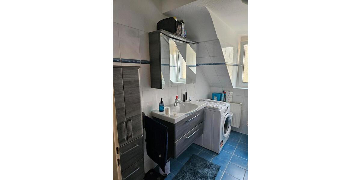 Dachgeschoßwohnung Gelsenkirchen Gelsenkirchen-Mitte - 2 Zimmer, 75 m&sup2;, 640&euro; | Angebot:26532677