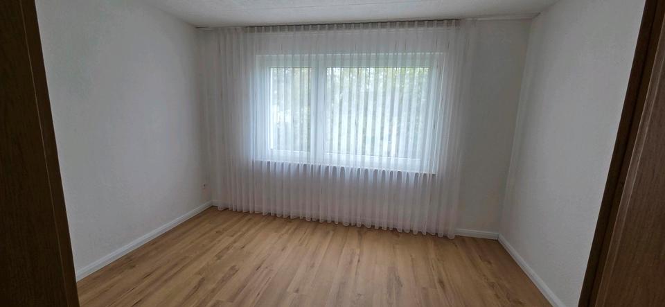 Etagenwohnung Velbert Pöthen - 2 Zimmer, 52 m&sup2;, 550&euro; | Angebot:26614567