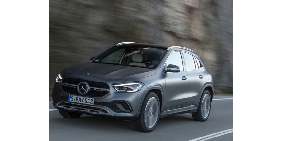 Mercedes-Benz GLA 180 28.600 km 27.200 &euro; Radevormwald 42477