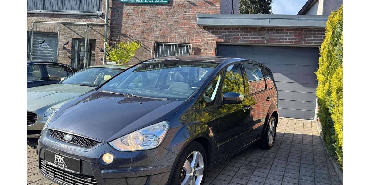 Ford S-Max 192.000 km 3.950 &euro; Solingen 42651