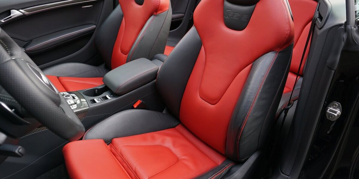 Audi RS5 4.2 1.Hd. B&O MMI 280km/h Carbon Exklusiv 47.641 km 58.900 &euro; Wuppertal 42327