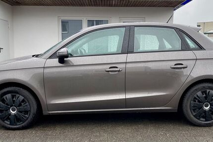 Audi A1 164.000 km 9.400 &euro; Wipperfürth 51688