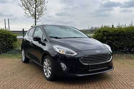 Ford Fiesta 79.300 km 10.499 &euro; Düsseldorf 40476
