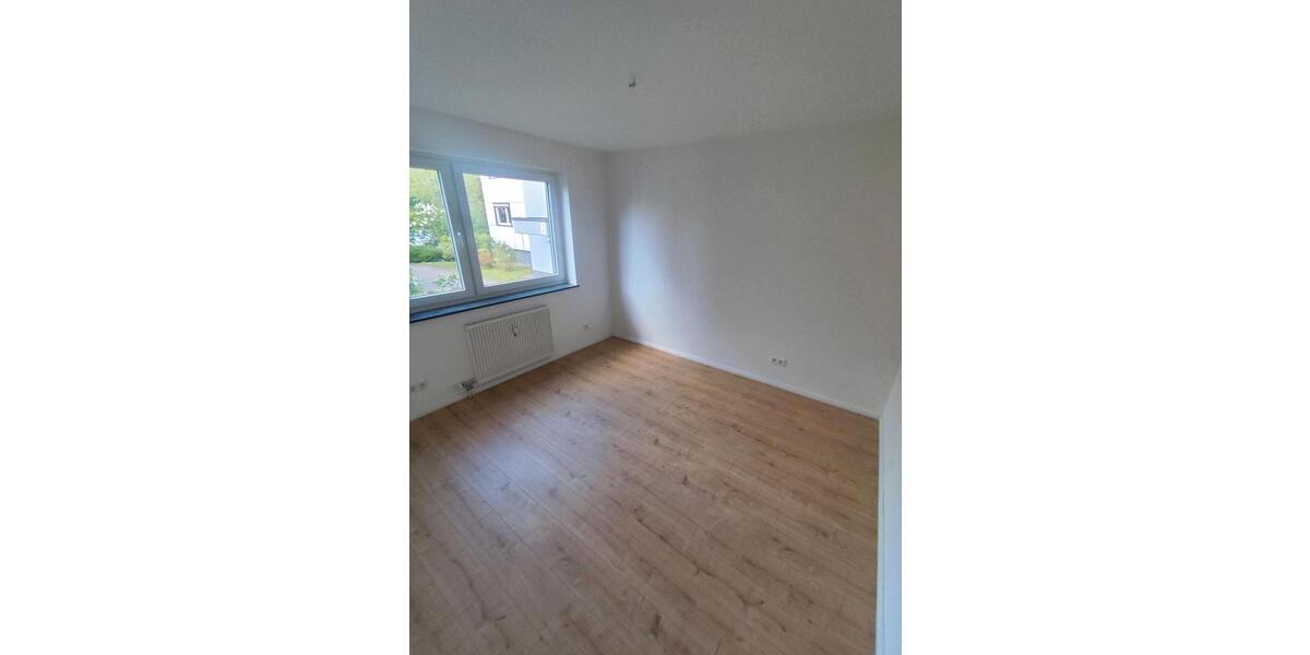 Erdgeschoßwohnung Wuppertal Gemarkung Elberfeld - 3 Zimmer, 84 m&sup2;, 1.250&euro; | Angebot:26554332