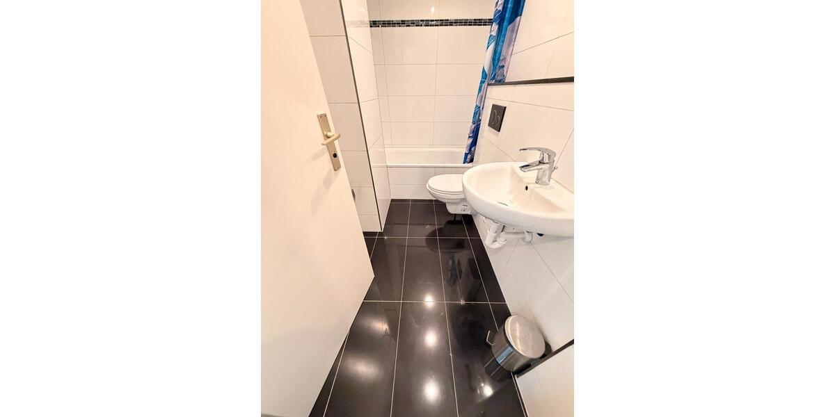 Etagenwohnung Düsseldorf Stadtbezirk 2 - 1 Zimmer, 31 m&sup2;, 819&euro; | Angebot:26577512