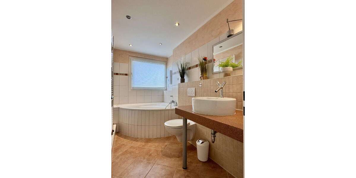 Etagenwohnung Haan - 3 Zimmer, 103 m&sup2;, 298.000&euro; | Angebot:25820837