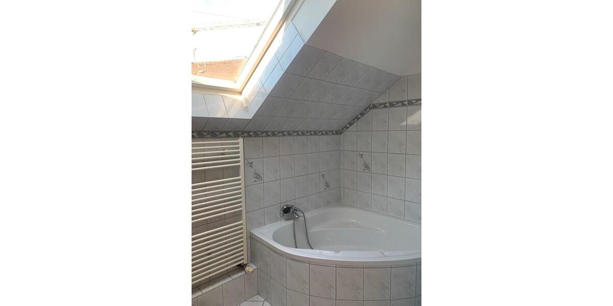 Mehrfamilienhaus, Wohnhaus Witten - 12 Zimmer, 85 m&sup2;, 1.300&euro; | Angebot:24242261