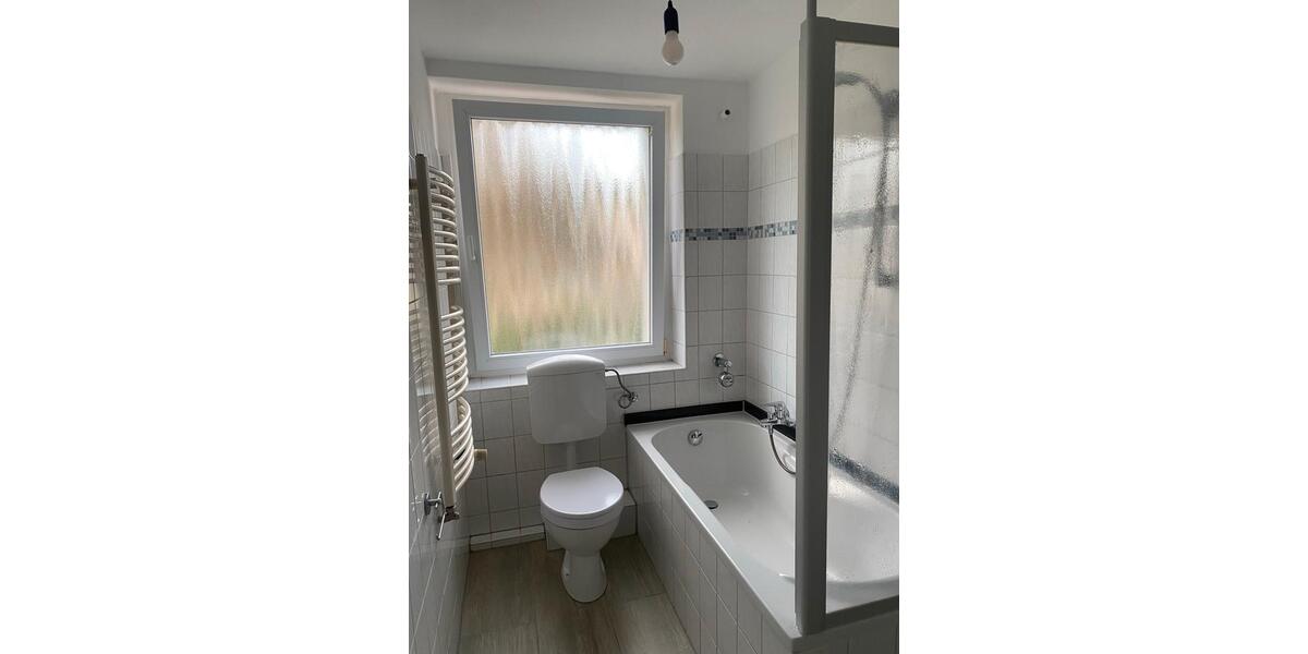 Etagenwohnung Solingen Burg - 1 Zimmer, 44 m&sup2;, 400&euro; | Angebot:25782656