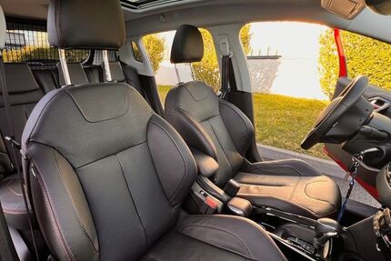 Peugeot 2008 37.500 km 17.000 &euro; Düsseldorf 40627