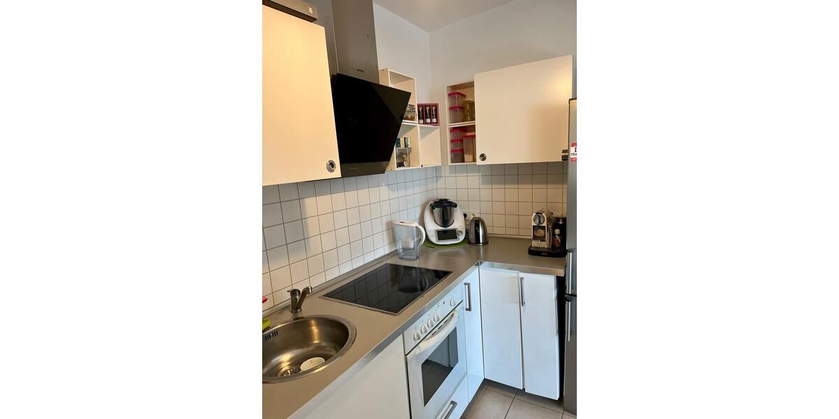 Etagenwohnung Düsseldorf Stadtbezirk 8 - 2 Zimmer, 56 m&sup2;, 1.300&euro; | Angebot:25392994