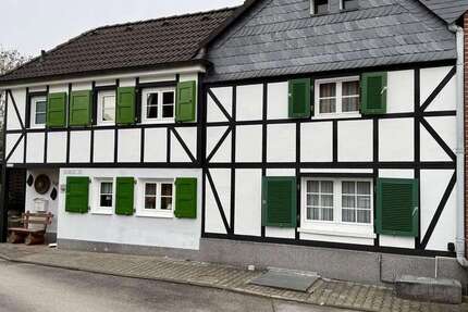 Haus Solingen Aufderhöhe - 3 Zimmer, 57 m&sup2;, 299.000&euro; | Angebot:25078975