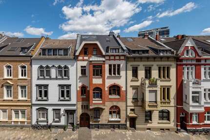 Haus Düsseldorf - Pempelfort Pempelfort - 11 Zimmer, 271 m&sup2;, 2.480.000&euro; | Angebot:23835788