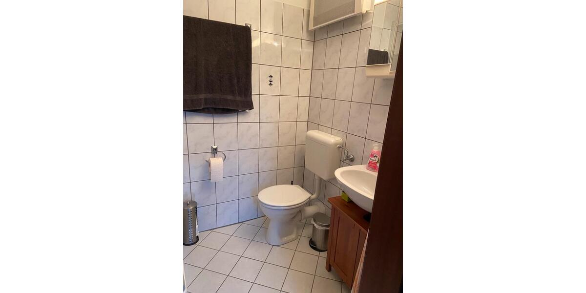 Dachgeschoßwohnung Radevormwald - 1 Zimmer, 23 m&sup2;, 445&euro; | Angebot:26035715