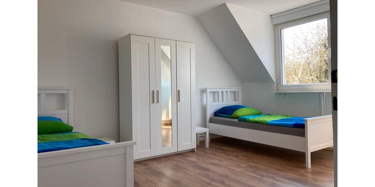 Etagenwohnung Wuppertal Gemarkung Vohwinkel - 4 Zimmer, 90 m&sup2;, 80&euro; | Angebot:24649180