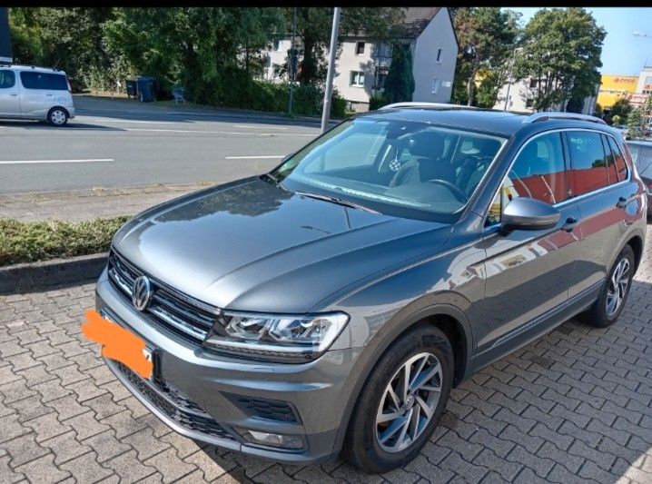 VW Tiguan 86.500 km 21.490 &euro; Essen 45356