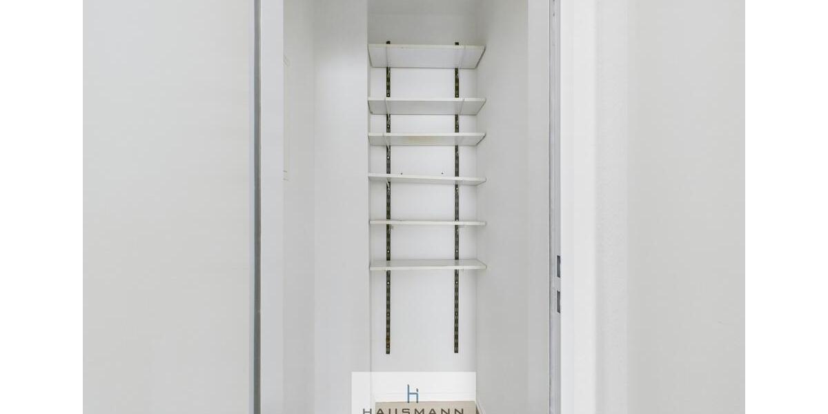 Etagenwohnung Düsseldorf Stadtbezirk 8 - 3 Zimmer, 109 m&sup2;, 1.450&euro; | Angebot:24157205