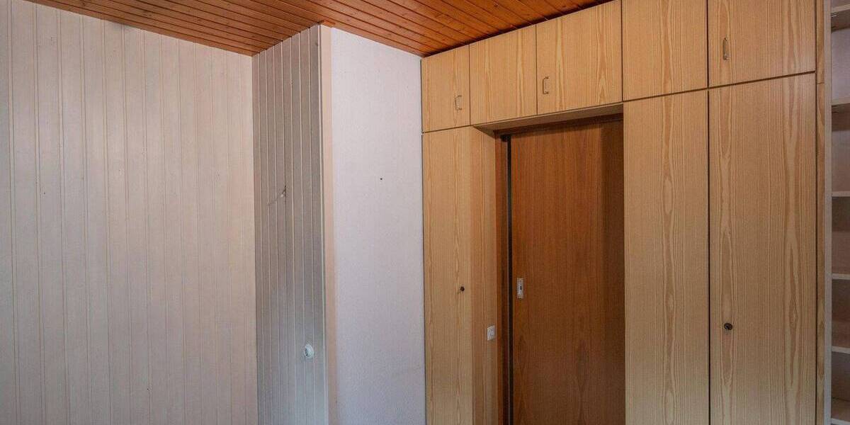 Einfamilienhaus Essen Bergerhausen - 8 Zimmer, 180 m&sup2;, 440.000&euro; | Angebot:26583846