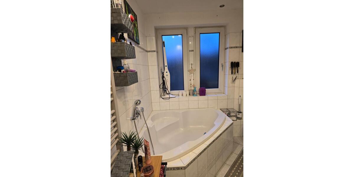 Hochparterre Wuppertal Barmen - 4 Zimmer, 92 m&sup2;, 220.000&euro; | Angebot:24836137
