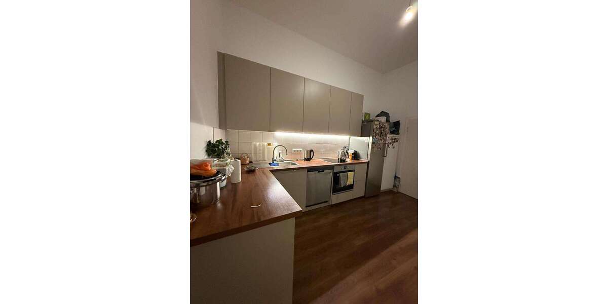 Etagenwohnung Düsseldorf Lierenfeld - 3 Zimmer, 92 m&sup2;, 1.290&euro; | Angebot:26649729
