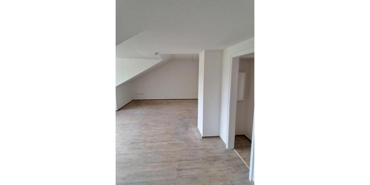 Dachgeschoßwohnung Essen Stadtbezirk IV - 2 Zimmer, 62 m&sup2;, 465&euro; | Angebot:26560437
