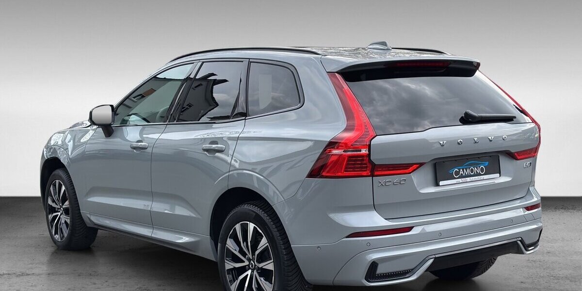 Volvo XC60 Plus Dark AWD Pano H&K ACC 360° Leder 7.905 km 35.600 &euro; Wuppertal 42327